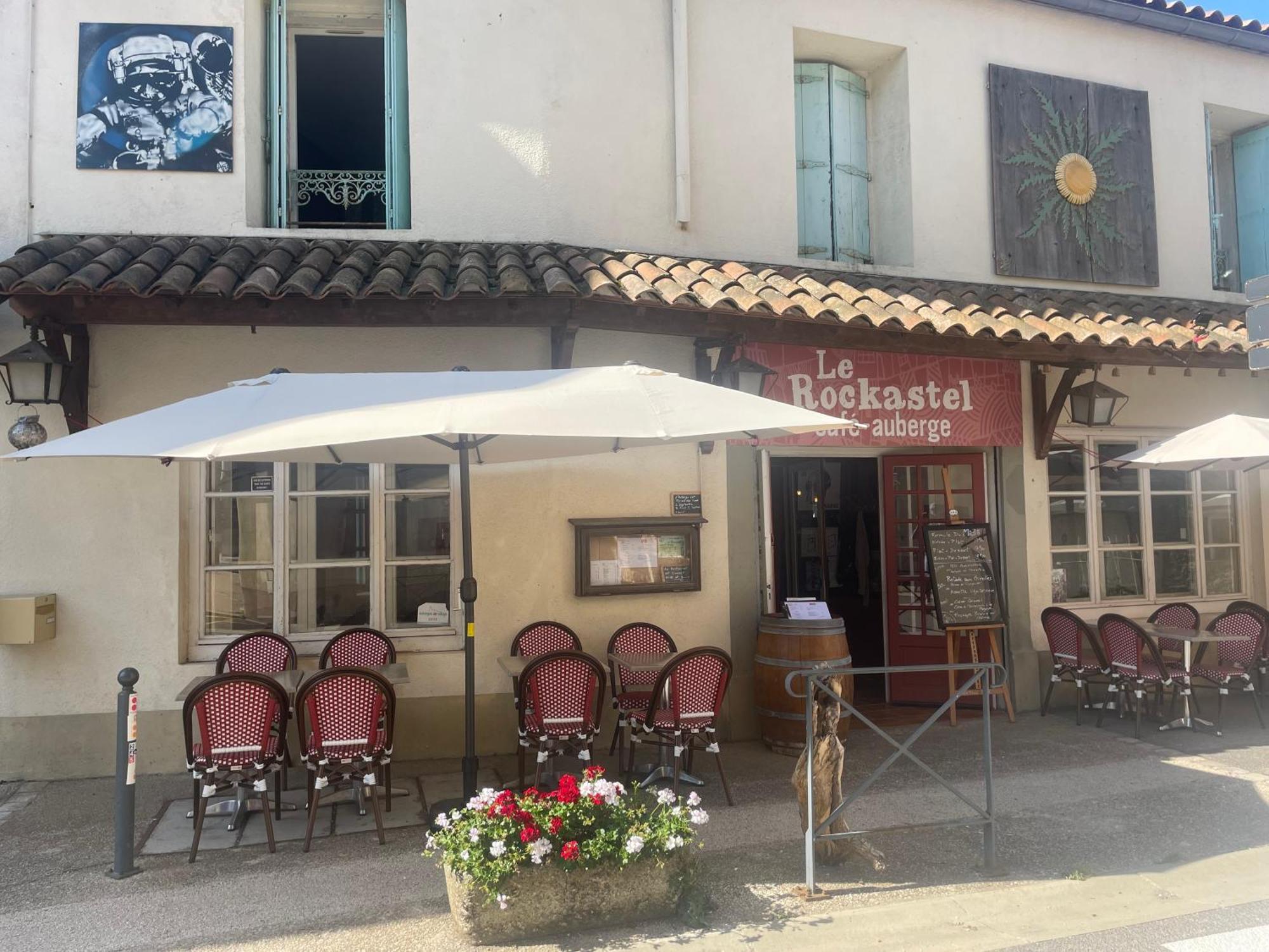 Le Rockastel Bed & Breakfast Le Caylar Exterior photo